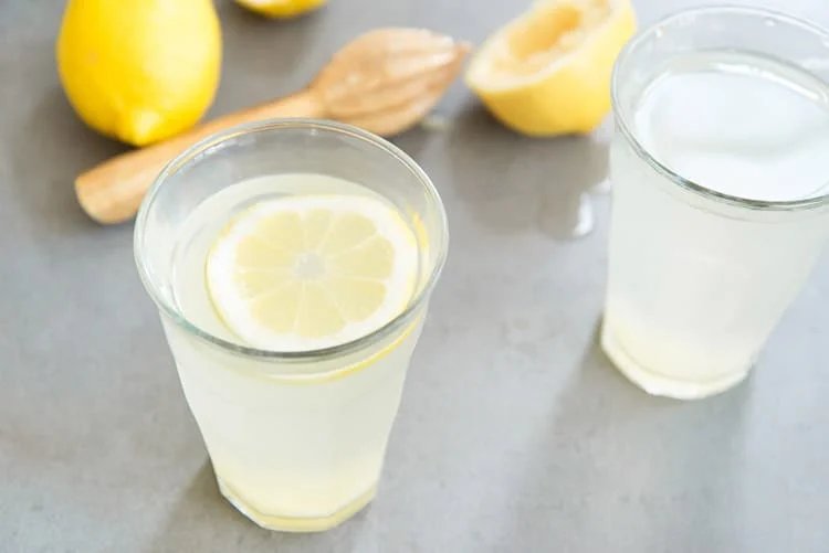 LemonGingerDetoxWater.jpg